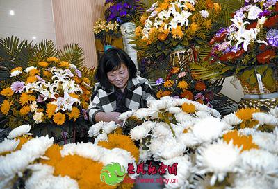 江南公交提前部署清明客运工作