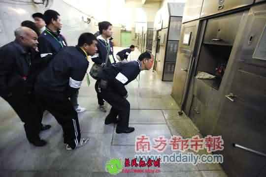 深圳市殡仪馆首次向公家开放 市民旅行丧葬流程