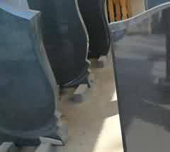尊重传统习俗,彰显人性尊严